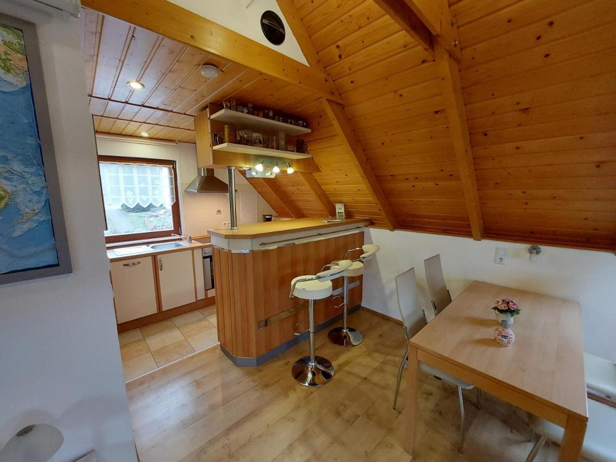 Ferienwohnung Zur Saaleaue Wettin Екстер'єр фото